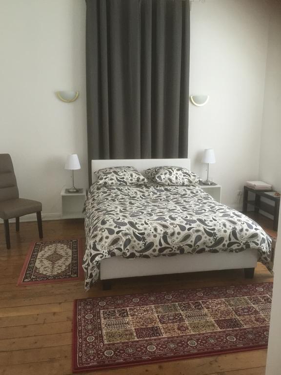 Residence Chez Tante Germaine Страсбург Екстериор снимка